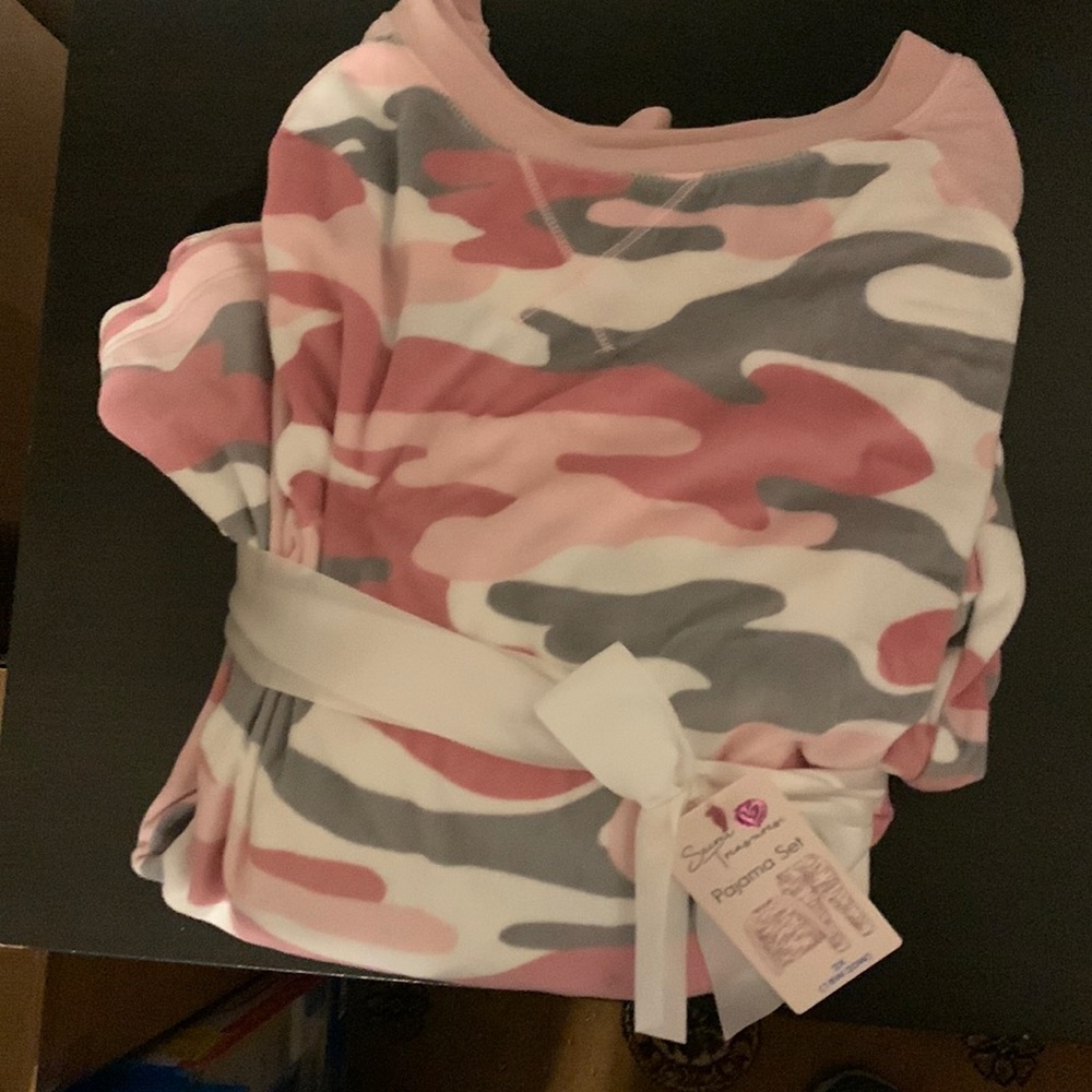 Secret Treasure pajama set